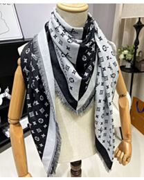 Louis Vuitton Women's Duogram Shawl