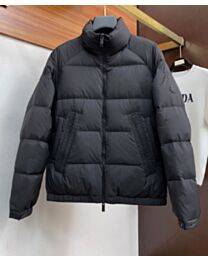 Moncler Men's Jouglar Short Down Jacket Black